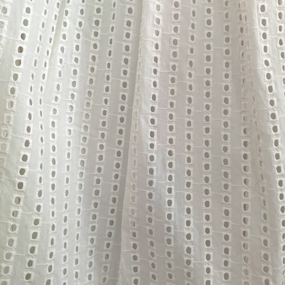 Liz Claiborne White Eyelet Skirt w/White Lining. Generous zipper. Size 18 - Picture 5 of 12